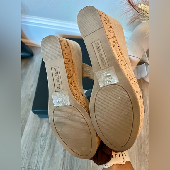 NWT Steve Madden Wedge Sandal in beige cork - Picture 4 of 4